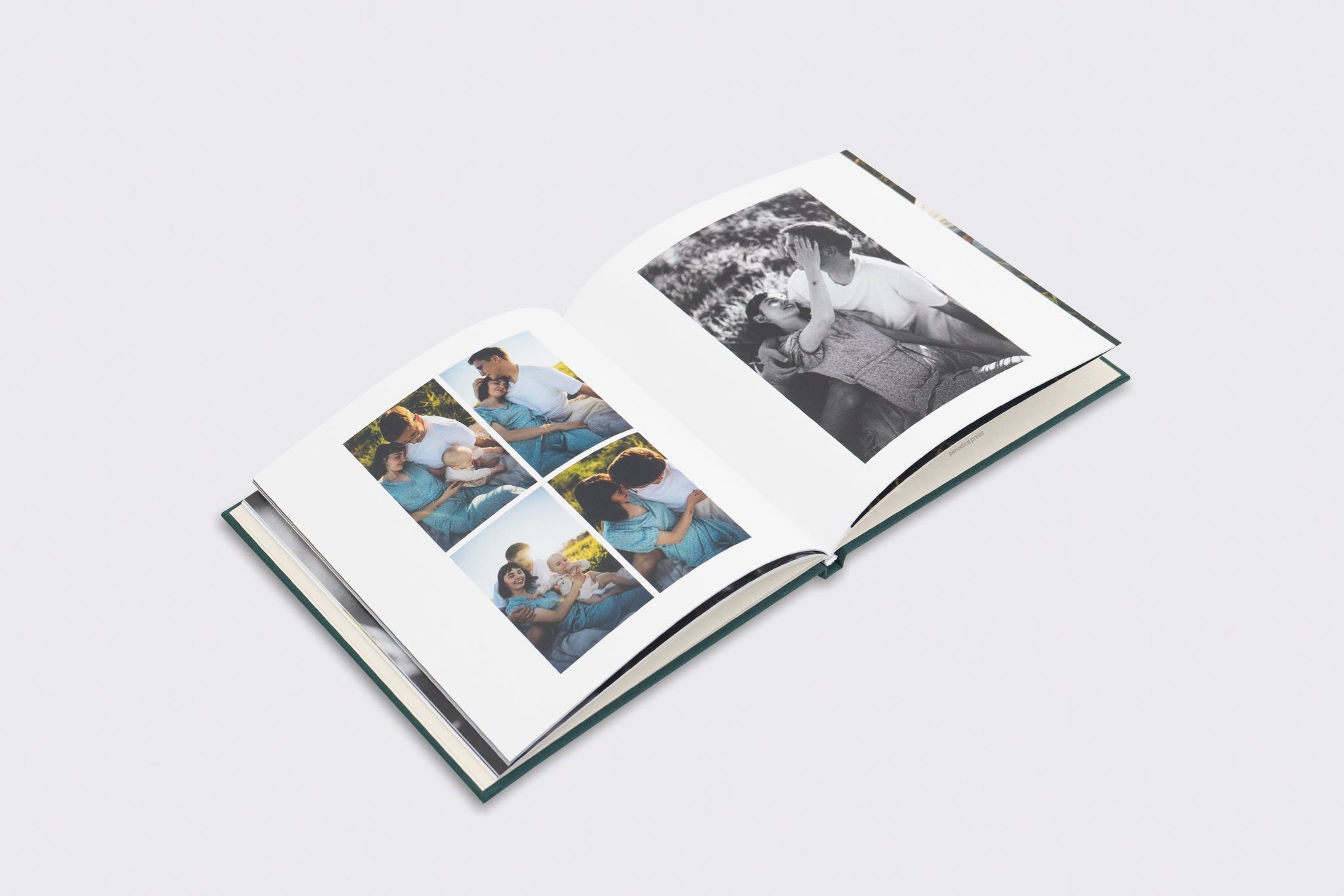 Квадратная фотокнига в изумрудном тканевом переплете